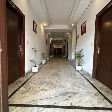 Hotel Tara Palace By Goyal Hoteliers Agra  Kültér fotó