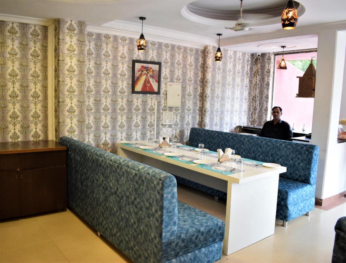 Hotel Tara Palace By Goyal Hoteliers Agra  Kültér fotó