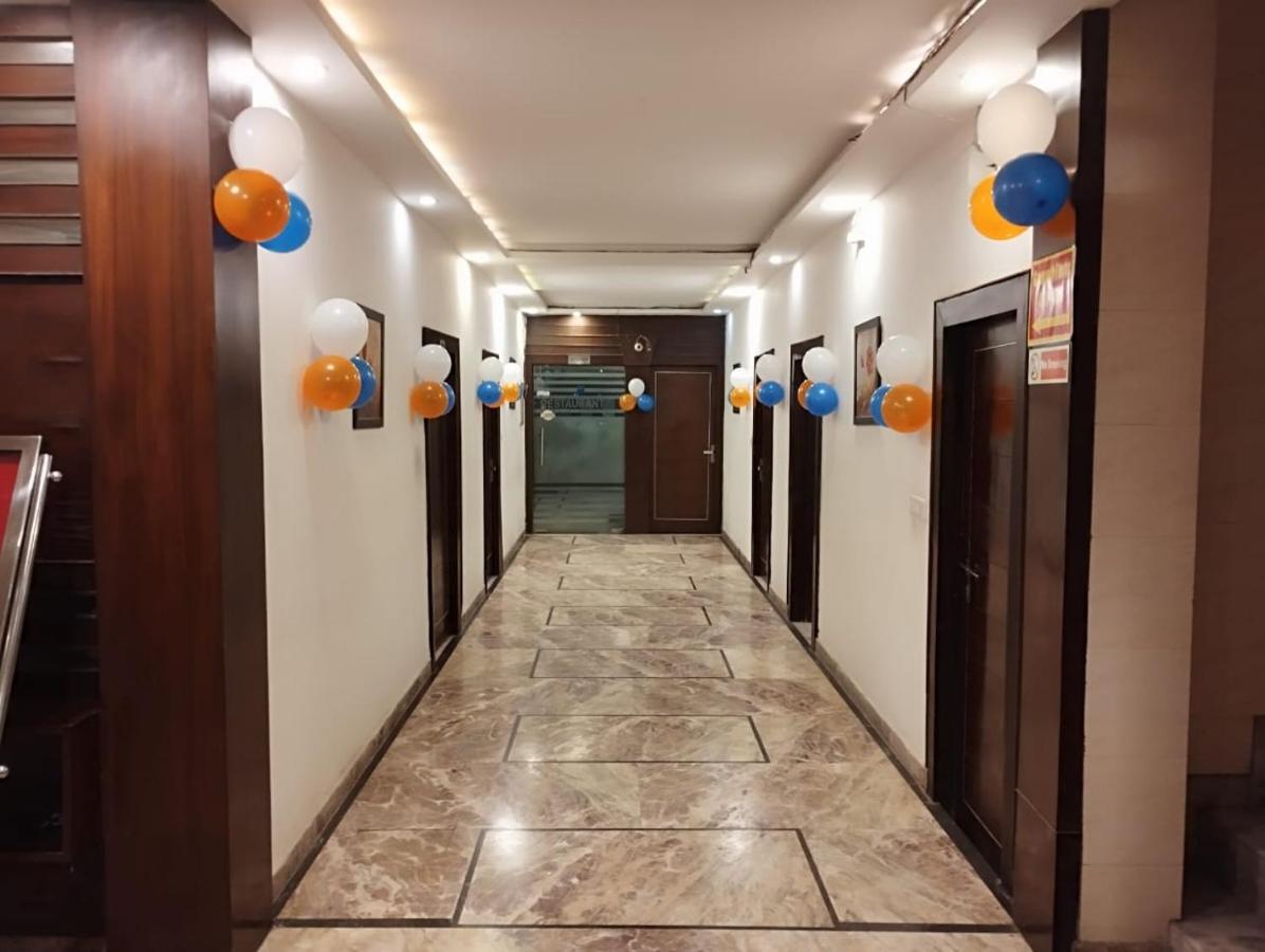 Hotel Tara Palace By Goyal Hoteliers Agra  Kültér fotó