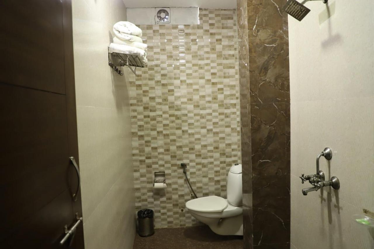 Hotel Tara Palace By Goyal Hoteliers Agra  Kültér fotó